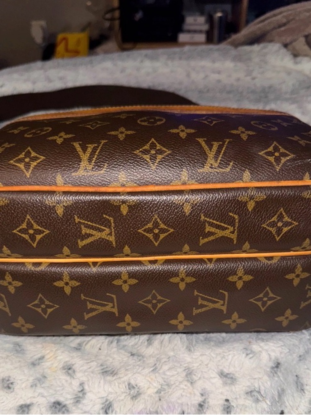 Louis Vuitton Monogram Canvas Messenger Bag in Brown and Tan - Picture 12 of 15